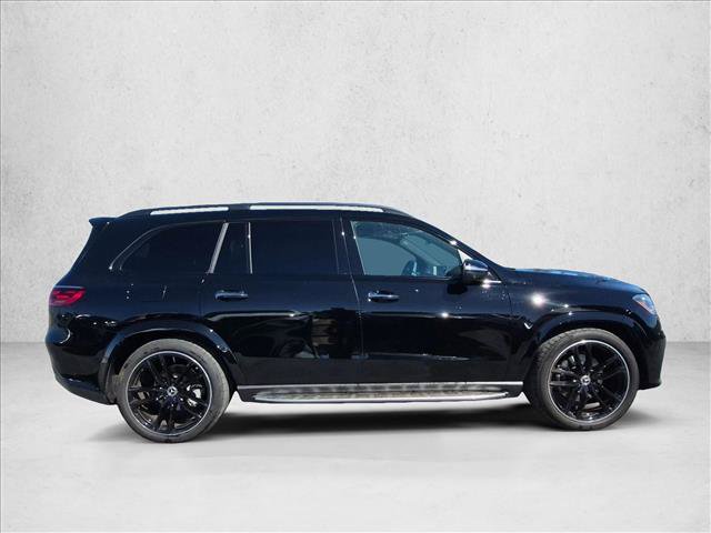 Used 2025 Mercedes-Benz GLS 580 4MATIC image 4