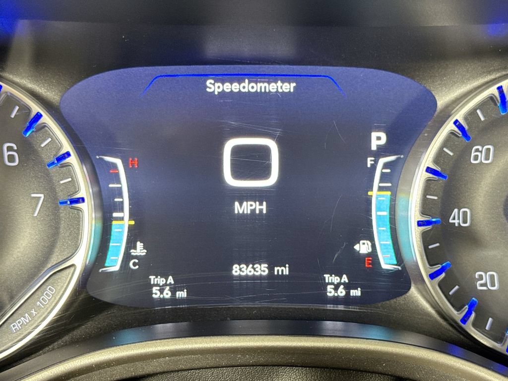 Used 2023 Chrysler Pacifica Touring-L FWD image 27