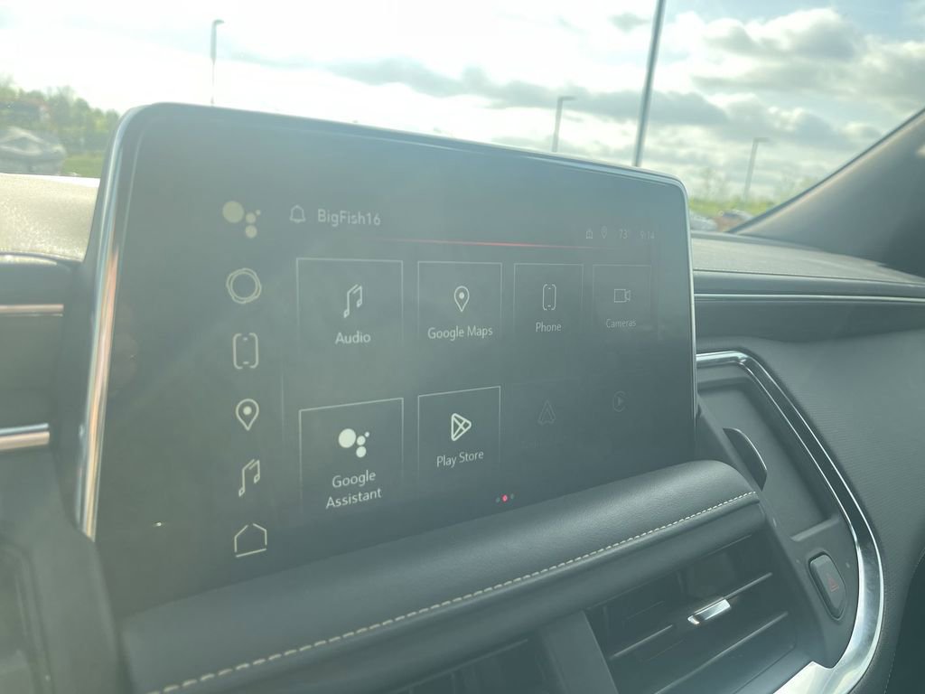 Used 2024 GMC Yukon SLT w/ SLT Luxury Package image 15