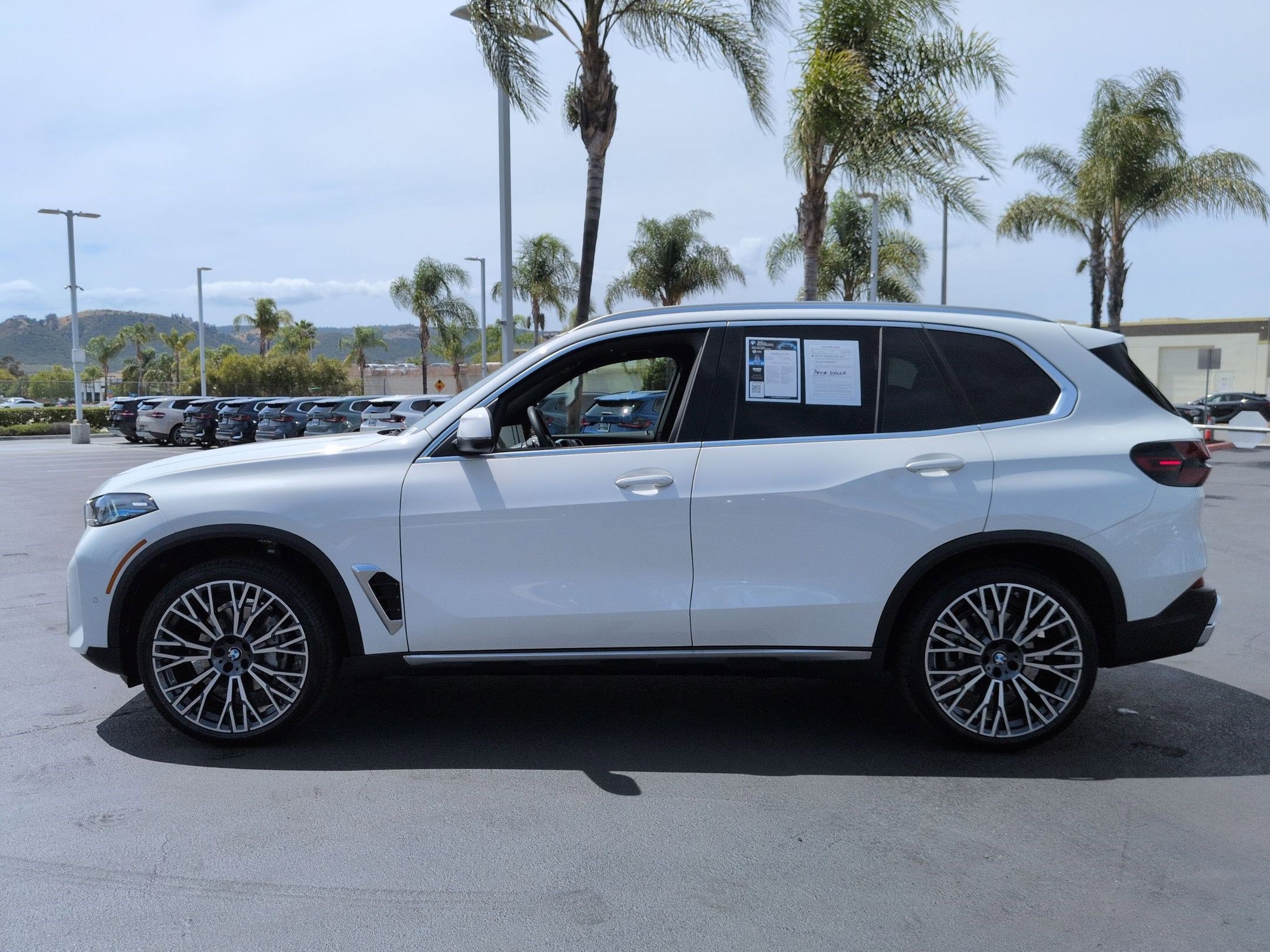 Used 2026 BMW X5 sDrive40i w/ Climate Comfort Package RWD image 7