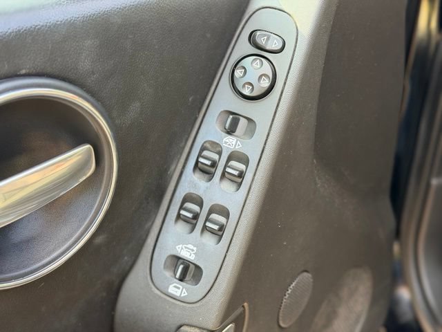 Used 2007 Pontiac Grand Prix w/ Sun And Sound Package FWD image 16