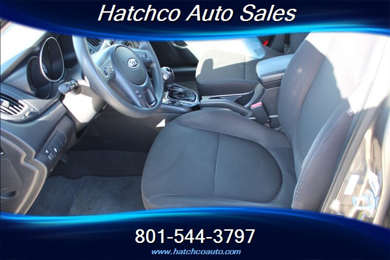 Used 2012 Kia Forte EX FWD image 9