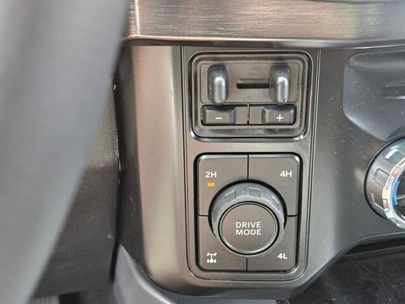 New 2025 Ford F250 Lariat w/ Chrome Package image 21