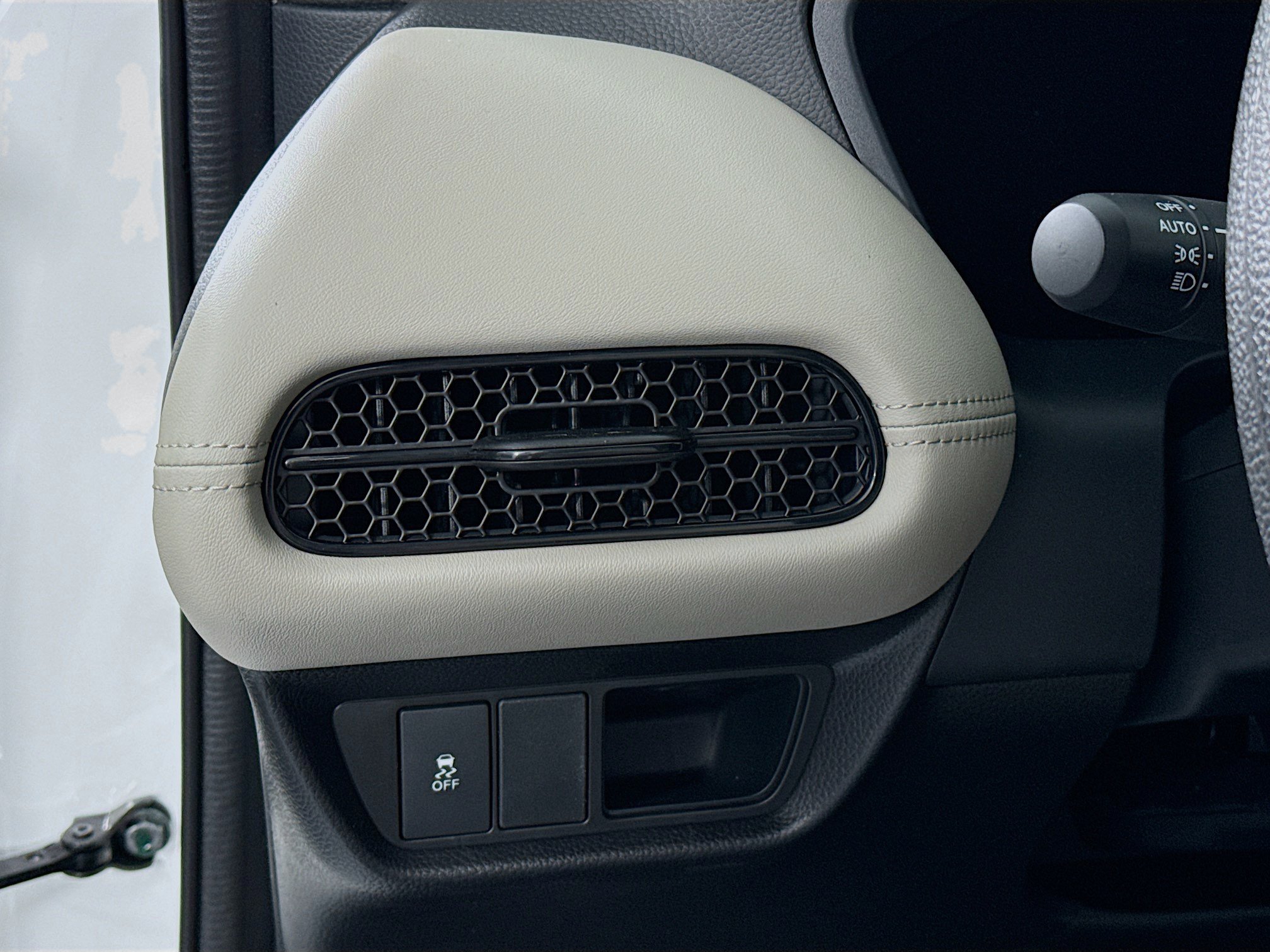 New 2027 Honda HR-V LX image 10
