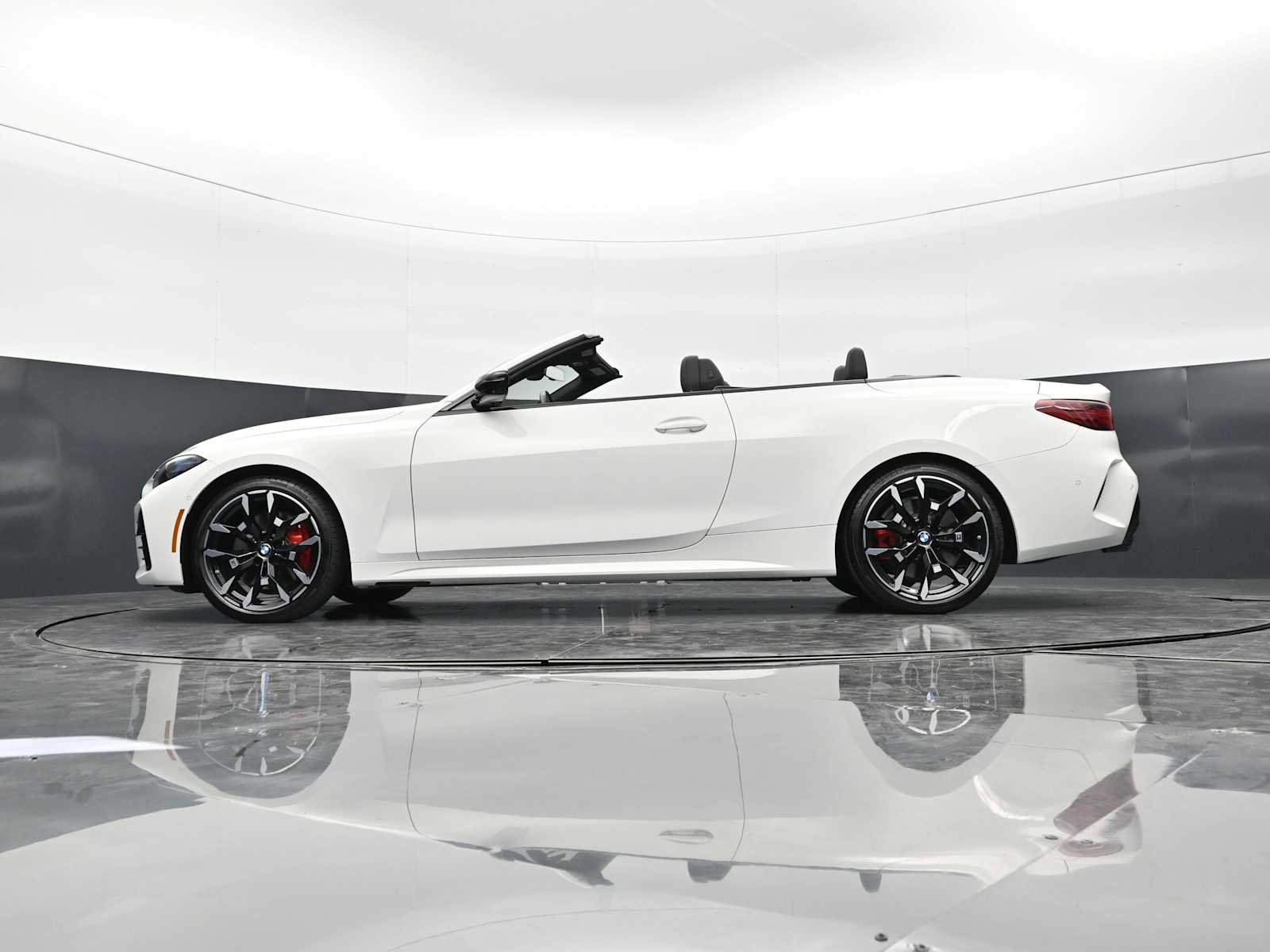 Used 2025 BMW 430i Convertible w/ M Sport Package RWD image 26