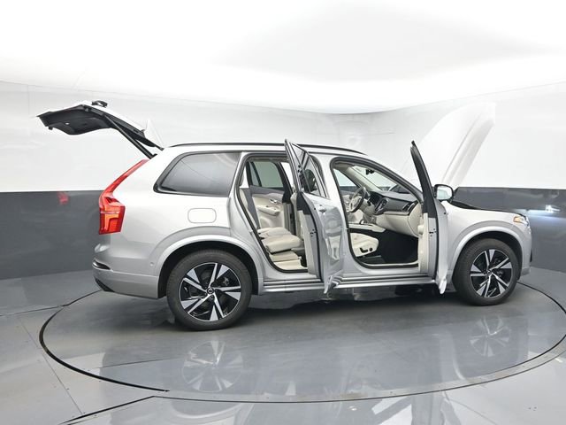 Used 2023 Volvo XC90 T8 Plus image 54