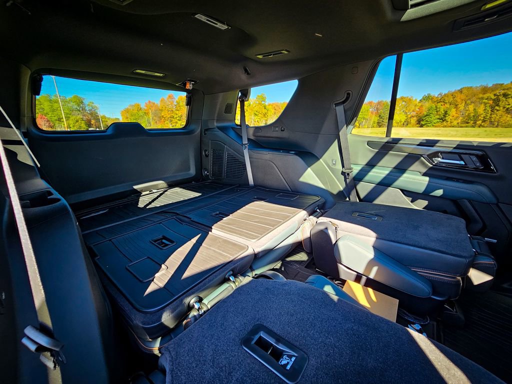 New 2026 GMC Yukon AT4 w/ AT4 Premium Plus Package image 43