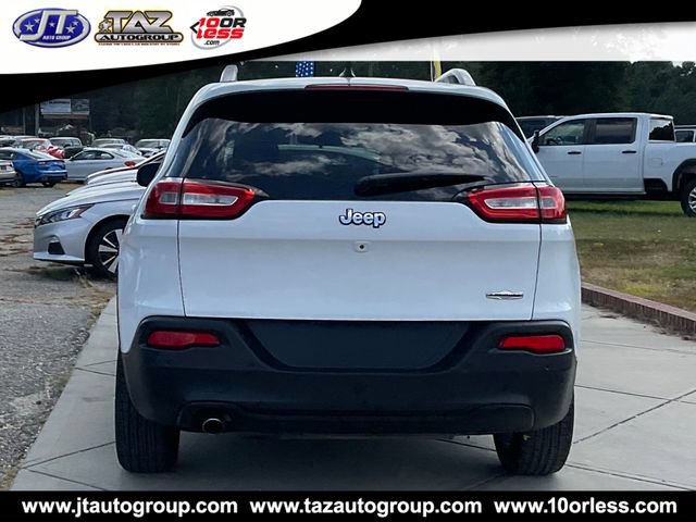 Used 2018 Jeep Cherokee Latitude FWD image 6