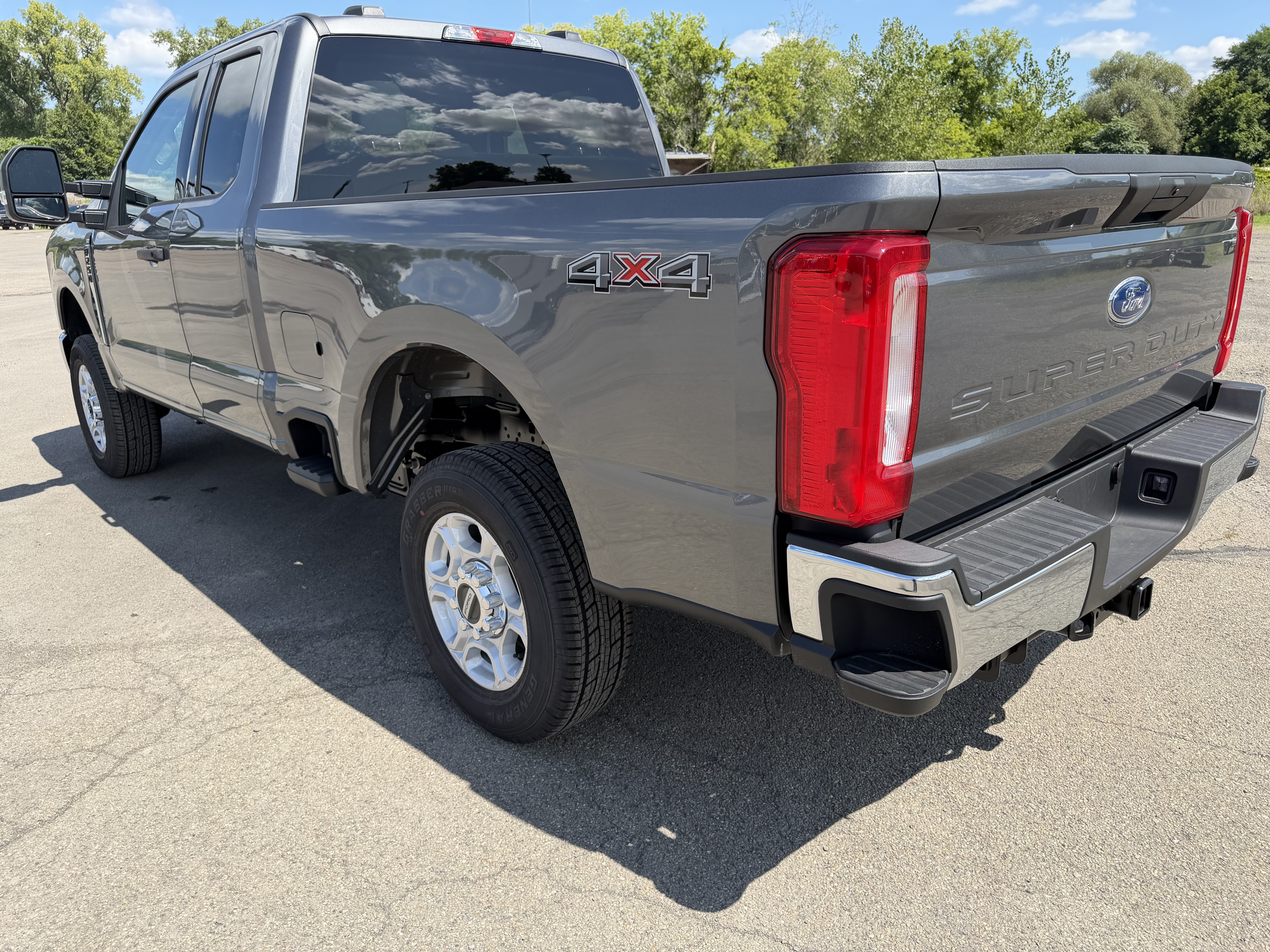 New 2026 Ford F250 XLT w/ Snow Plow Prep Package AWD/4WD image 3