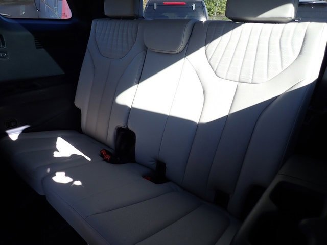 Used 2023 Hyundai Palisade Limited image 18