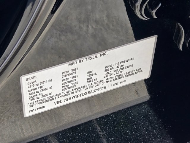 Used 2025 Tesla Model Y Long Range RWD image 24