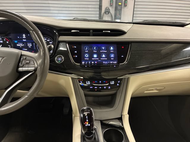 Certified 2022 Cadillac XT6 Premium Luxury w/ Technology Package FWD image 18