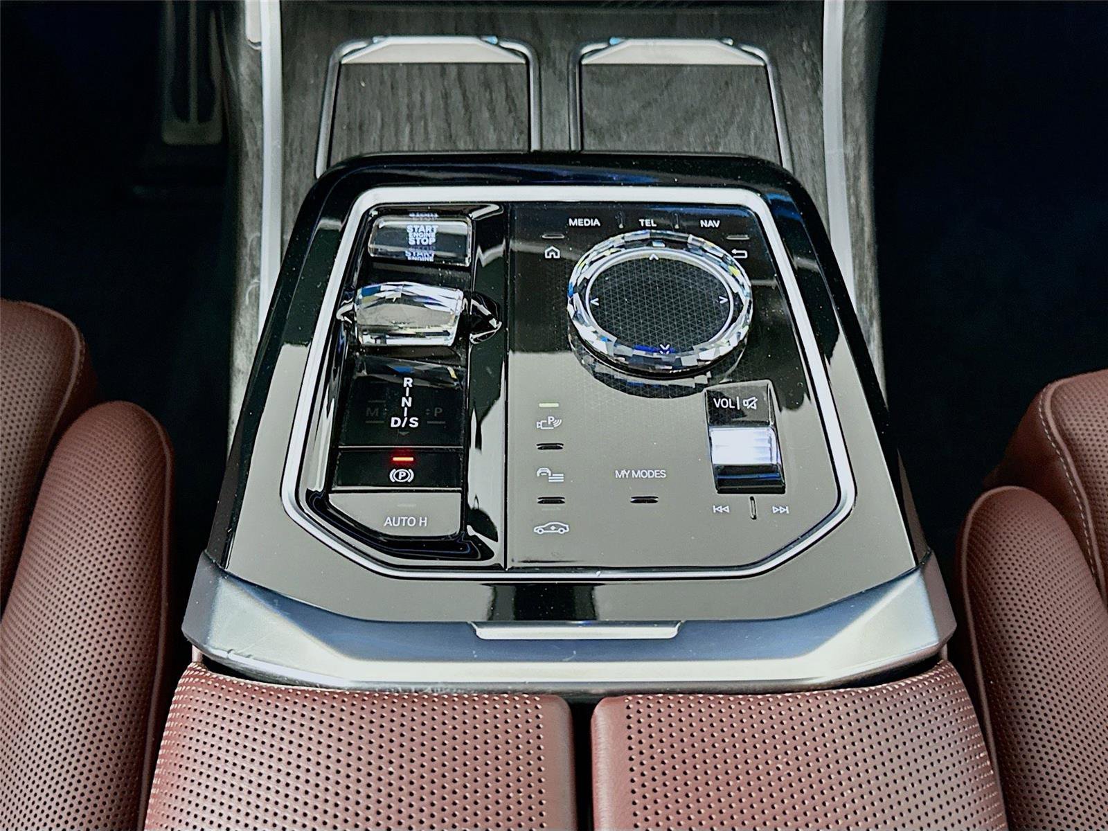 Used 2023 BMW 760i xDrive image 17