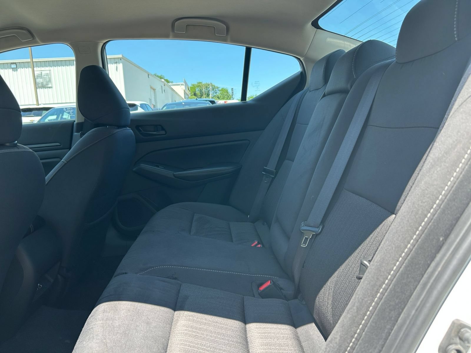Used 2025 Nissan Altima 2.5 SV FWD image 17