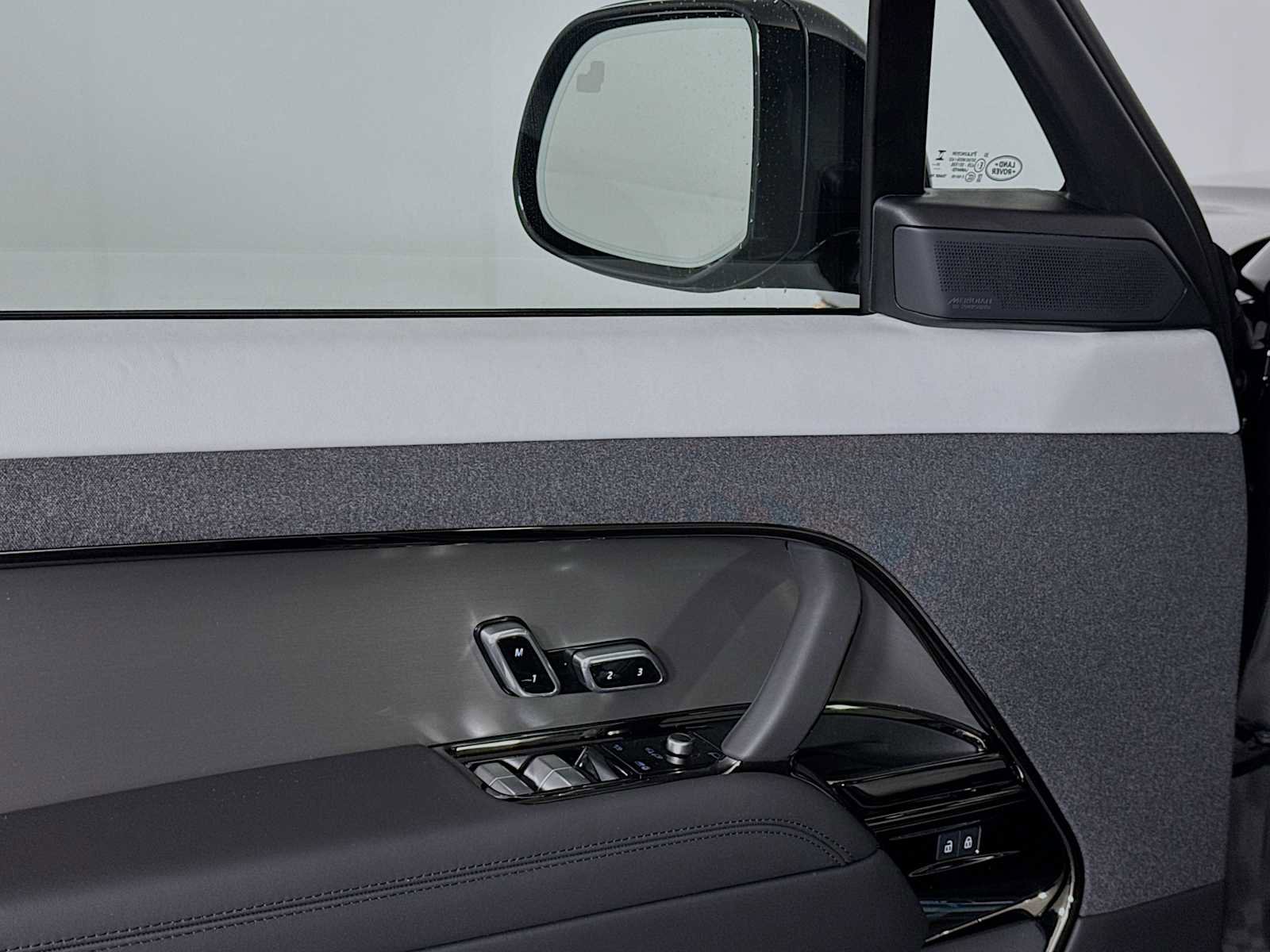 New 2026 Land Rover Range Rover Sport Dynamic SE AWD/4WD image 19