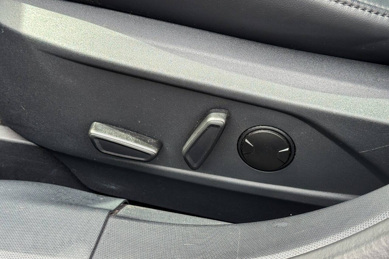 Used 2022 Ford Mustang Mach-E Select w/ Comfort/Technology Package AWD/4WD image 19