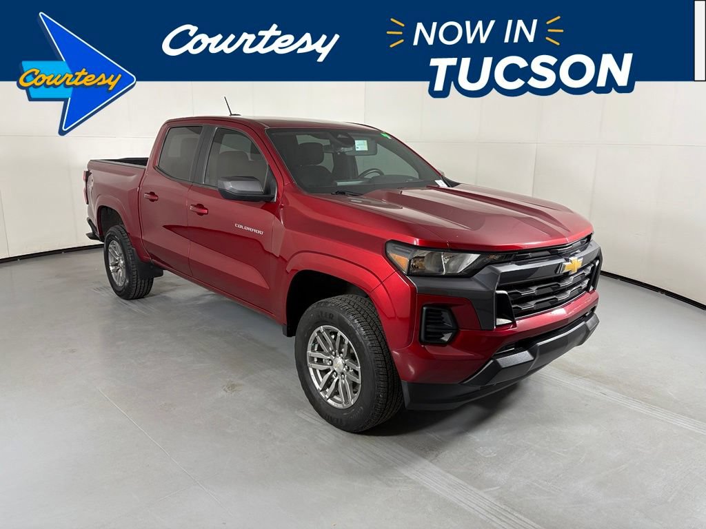 Used 2024 Chevrolet Colorado LT AWD/4WD image 1