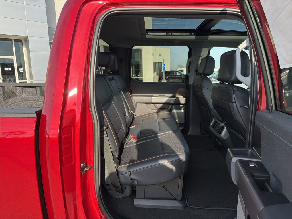 New 2026 Ford F250 Lariat w/ Black Appearance Package image 17
