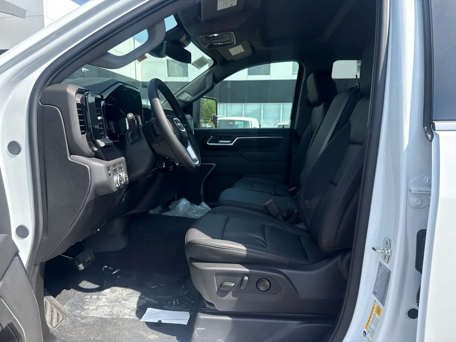New 2026 GMC Sierra 2500 SLT AWD/4WD image 14