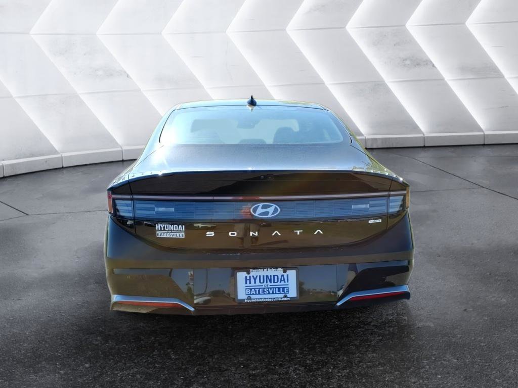 Used 2024 Hyundai Sonata SEL FWD image 4