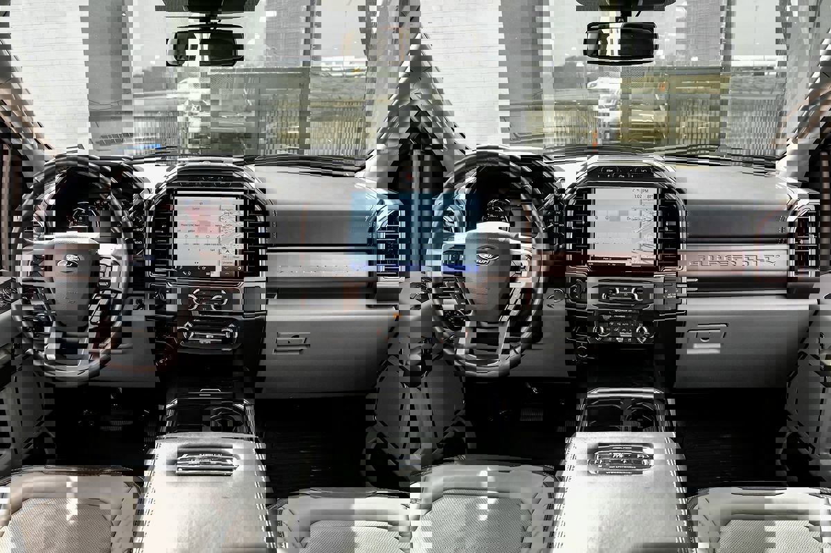 Used 2022 Ford F250 Limited image 12