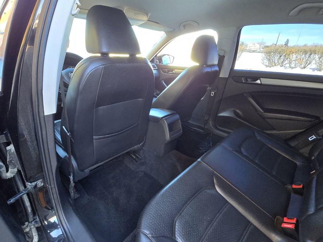 Used 2014 Volkswagen Passat 2.5 S image 18