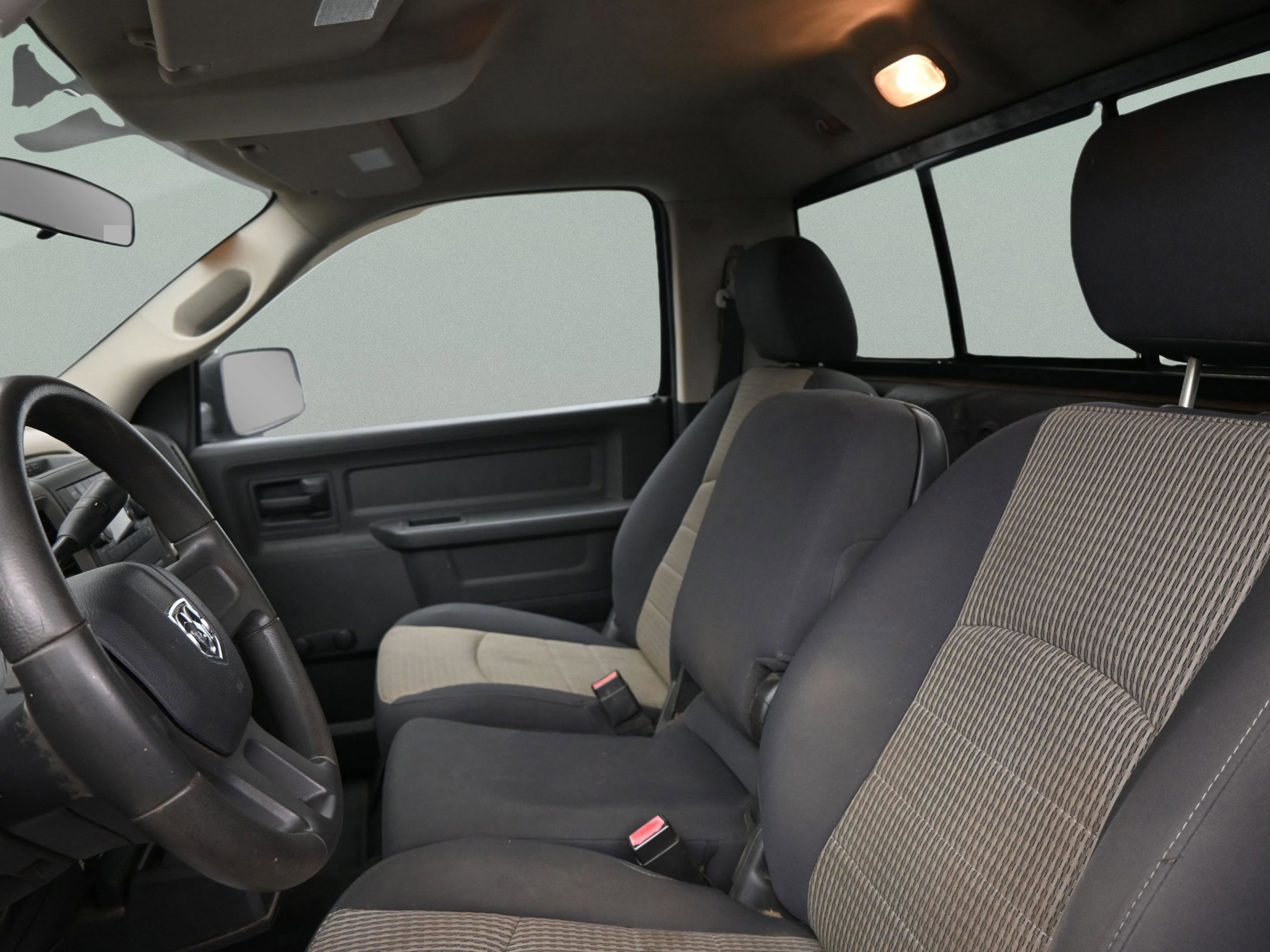 Used 2011 RAM 1500 ST w/ ST Popular Equipment Group AWD/4WD image 32