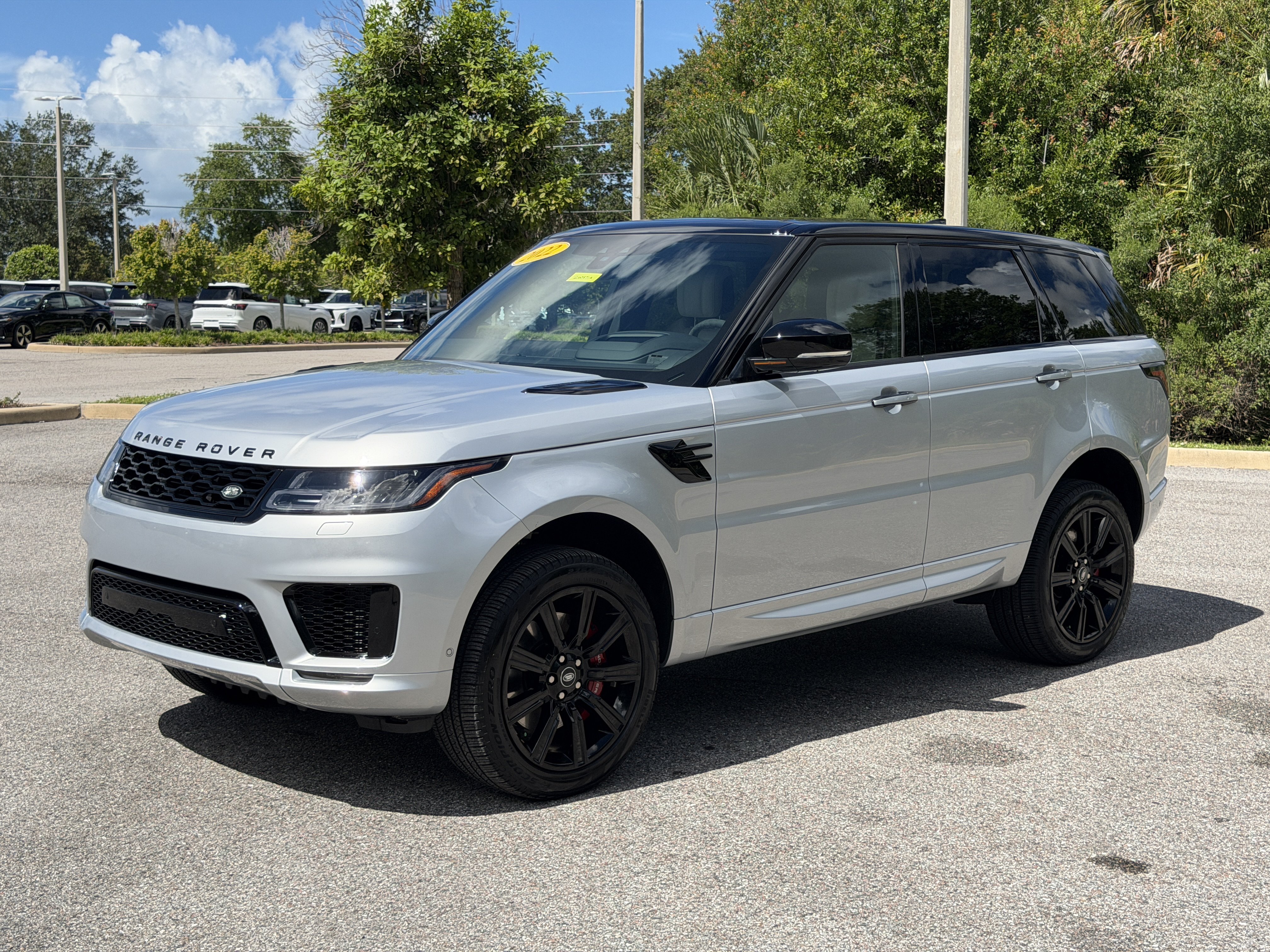 Used 2022 Land Rover Range Rover Sport HST AWD/4WD image 3
