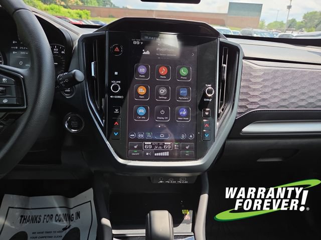 Used 2025 Subaru Forester Premium AWD/4WD image 11