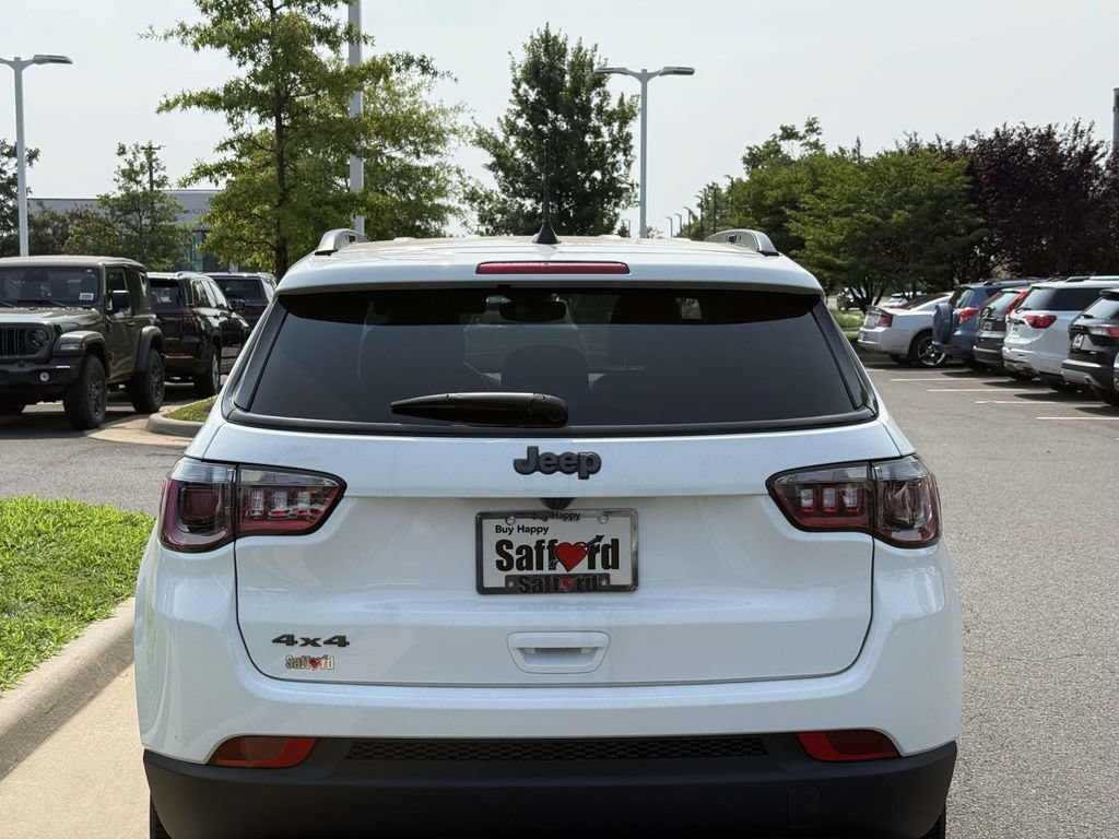 New 2026 Jeep Compass Latitude AWD/4WD image 10