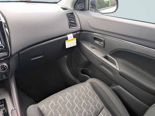 New 2026 Mitsubishi Outlander Sport LE image 15