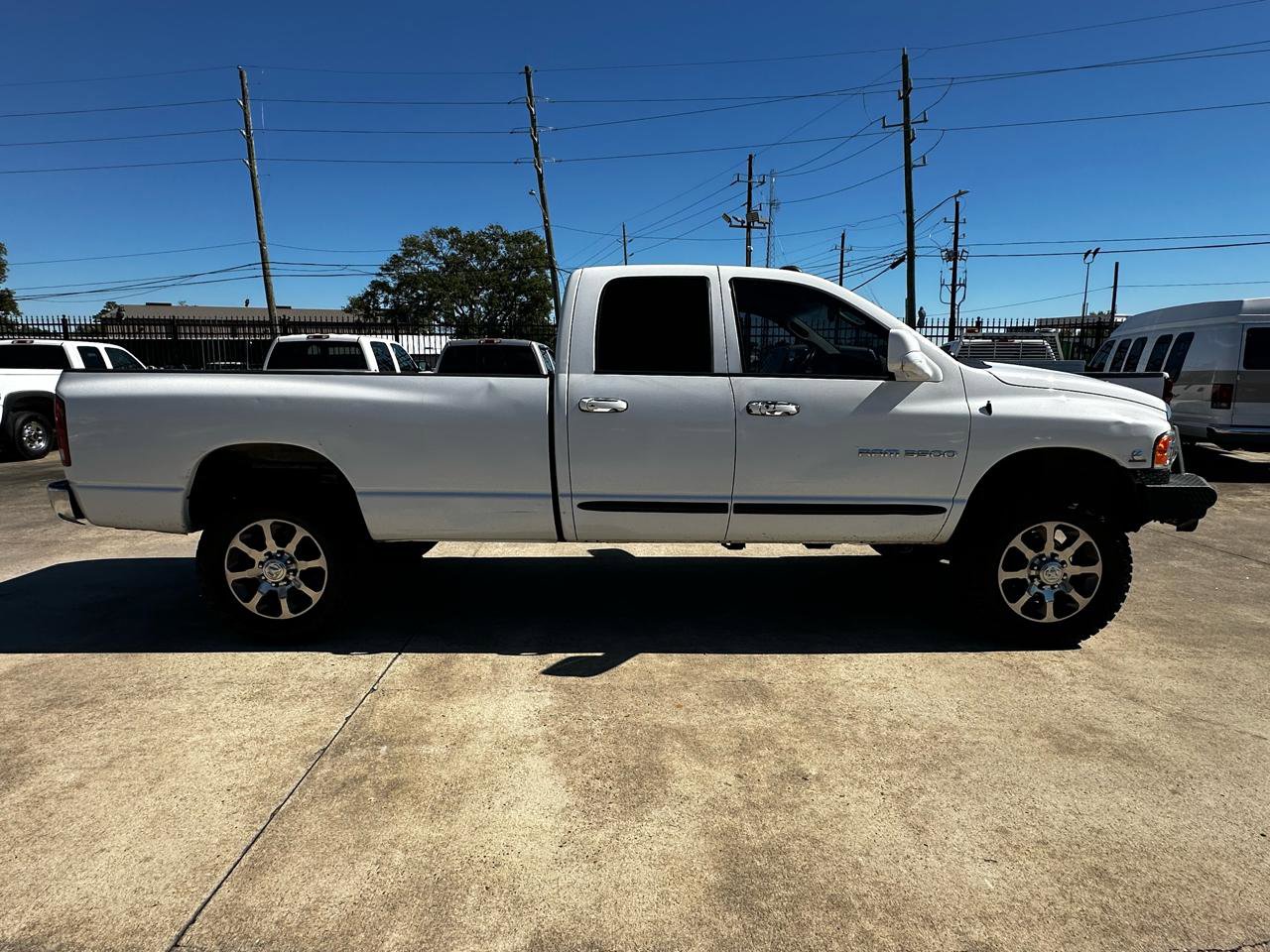 Used 2004 Dodge Ram 3500 Truck SLT w/ Trailer Tow Group AWD/4WD image 5
