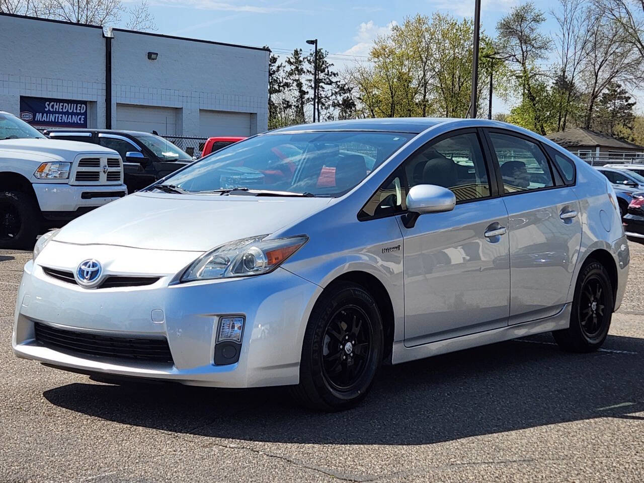 Used 2012 Toyota Prius Four w/ Deluxe Solar Roof Pkg FWD image 6