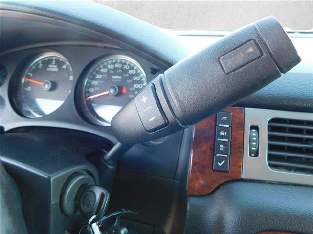 Used 2012 Chevrolet Avalanche LS AWD/4WD image 17