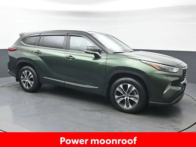 Certified 2023 Toyota Highlander XLE image 10