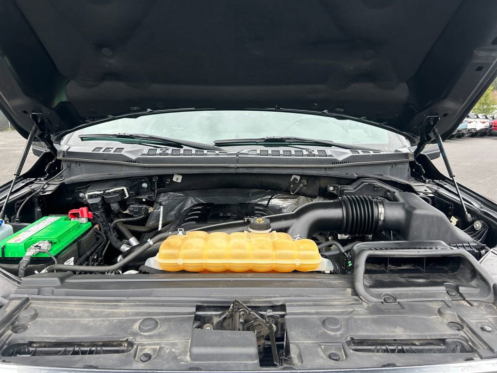 Used 2016 Ford F150 Platinum w/ Equipment Group 701A Luxury image 29