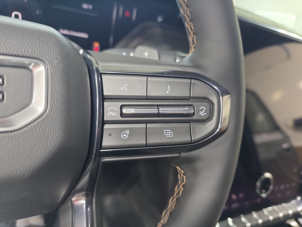 New 2026 GMC Yukon XL AT4 w/ AT4 Premium Plus Package AWD/4WD image 17