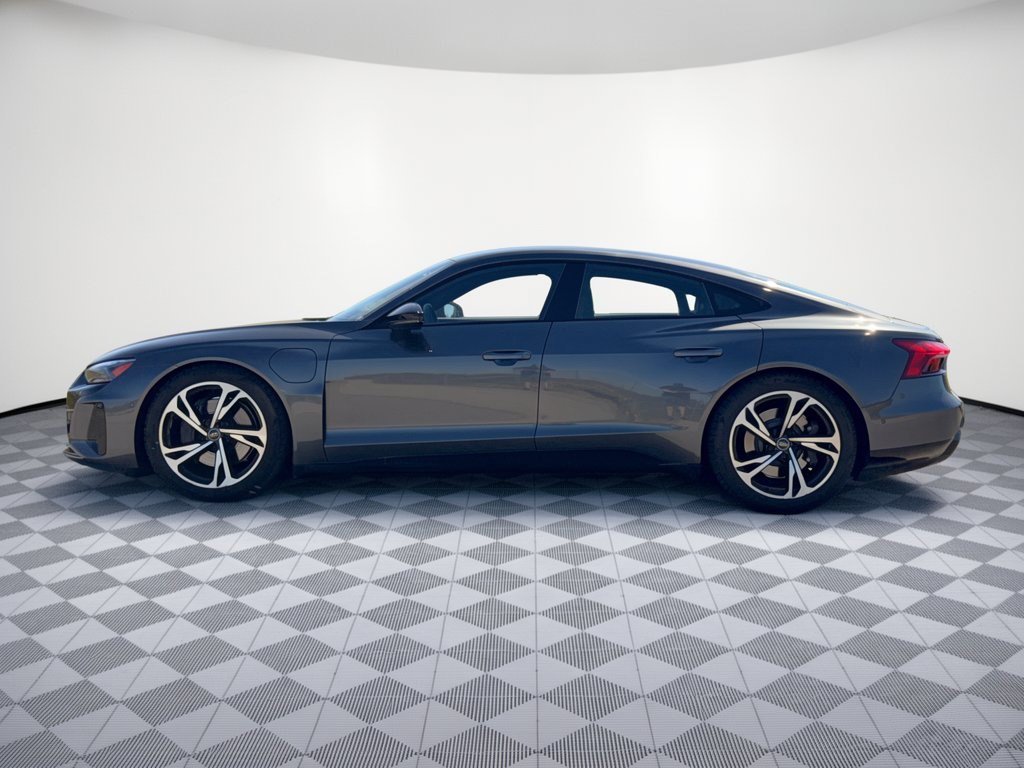 Used 2024 Audi e-tron GT Prestige AWD/4WD image 2