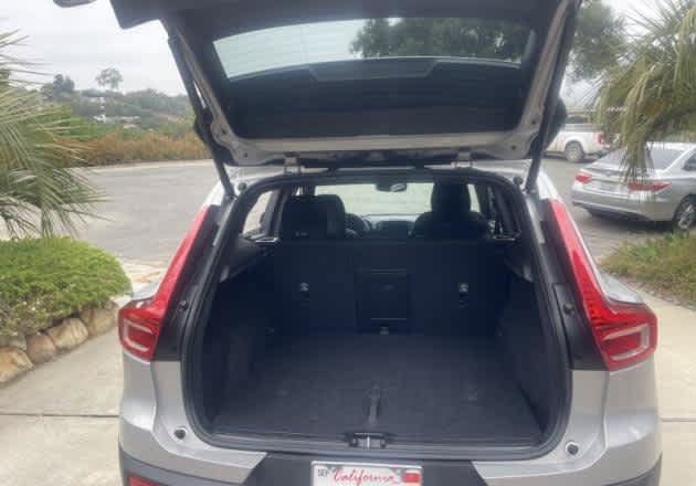 Used 2023 Volvo XC40 Recharge Ultimate AWD/4WD image 6
