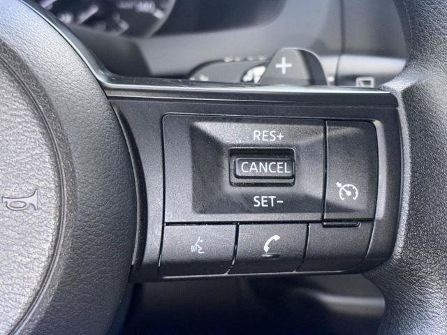 Certified 2025 Nissan Pathfinder S FWD image 22