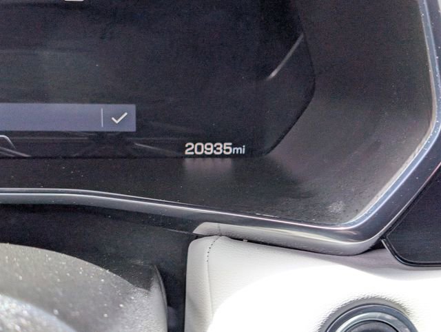 Used 2024 GMC Canyon AT4X image 18