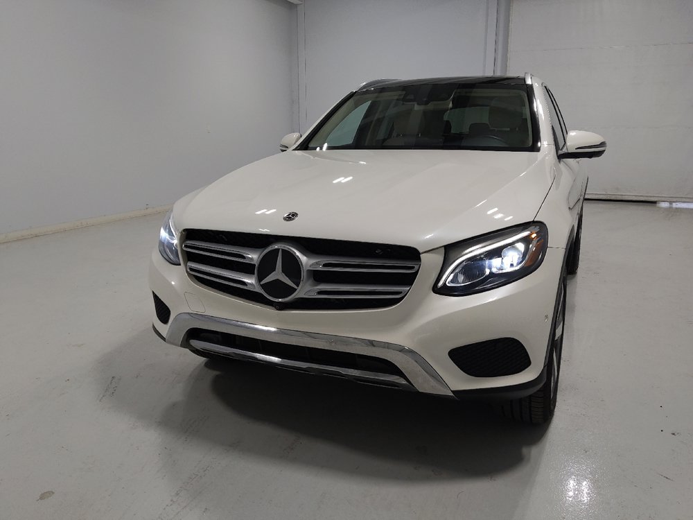 Used 2019 Mercedes-Benz GLC 300 4MATIC w/ Driver Assistance Package image 15