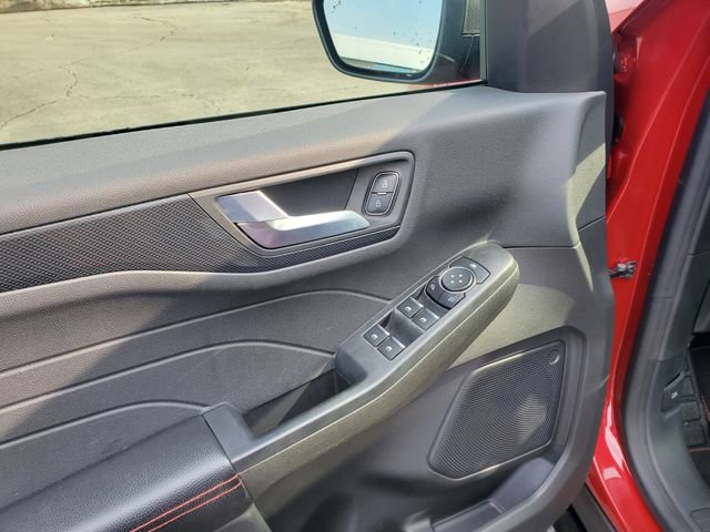 Used 2023 Ford Escape ST-Line w/ Tech Pack #1 image 11