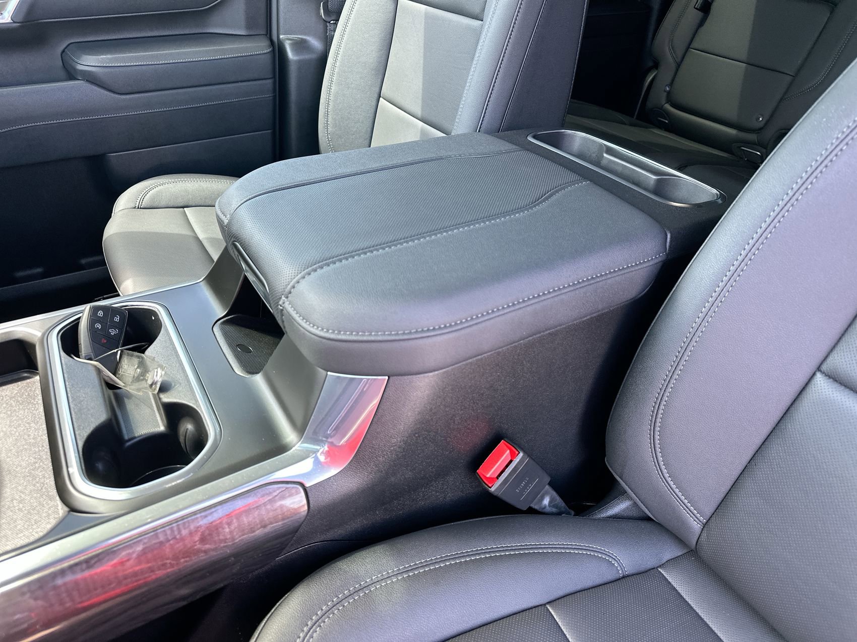 Used 2025 Chevrolet Silverado 2500 LTZ w/ LTZ Plus Package AWD/4WD image 21