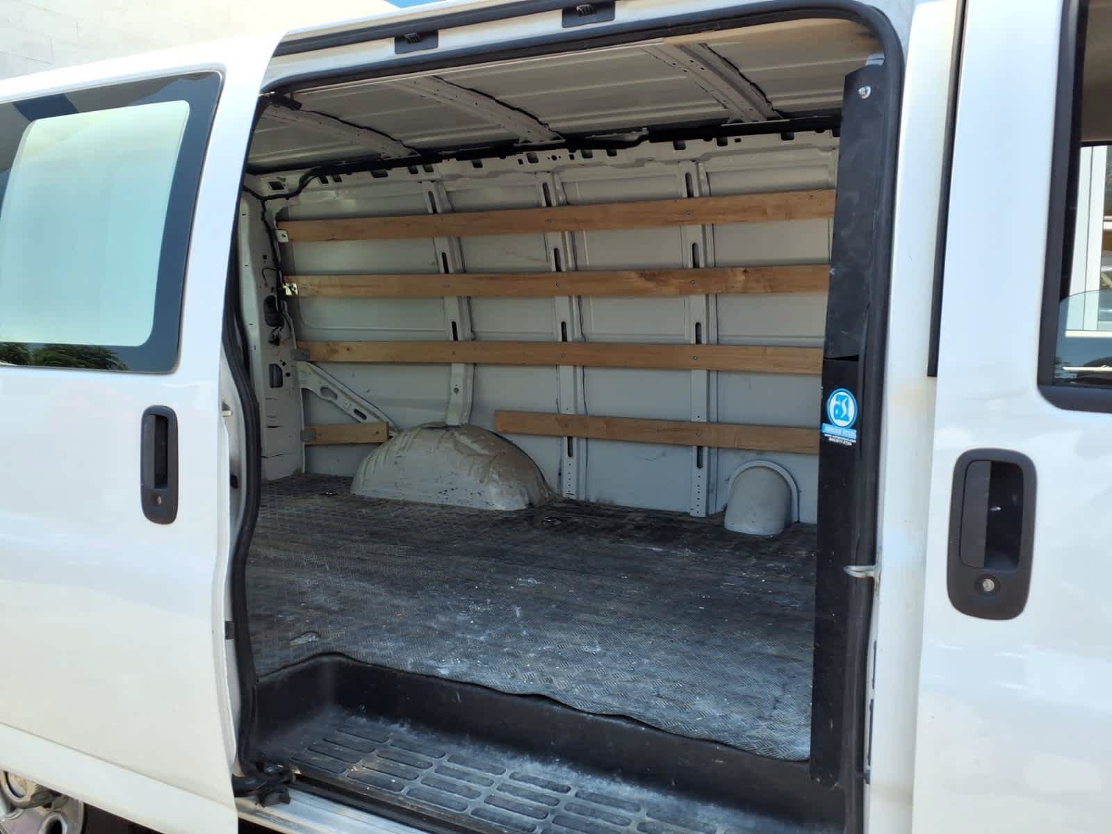 Used 2021 Chevrolet Express 2500 w/ Driver Convenience Package RWD image 16