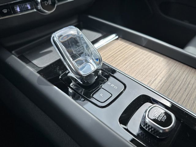 New 2026 Volvo XC60 B5 Plus w/ Protection Package Premier image 15