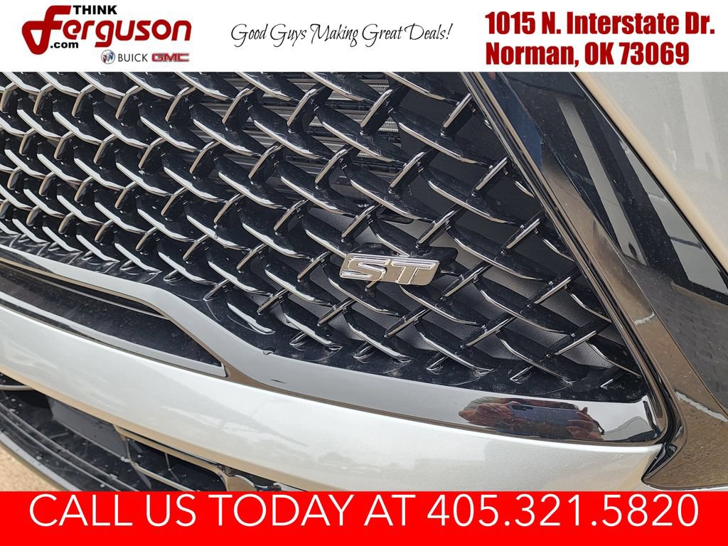 New 2026 Buick Enclave Sport Touring w/ Power Package FWD image 10