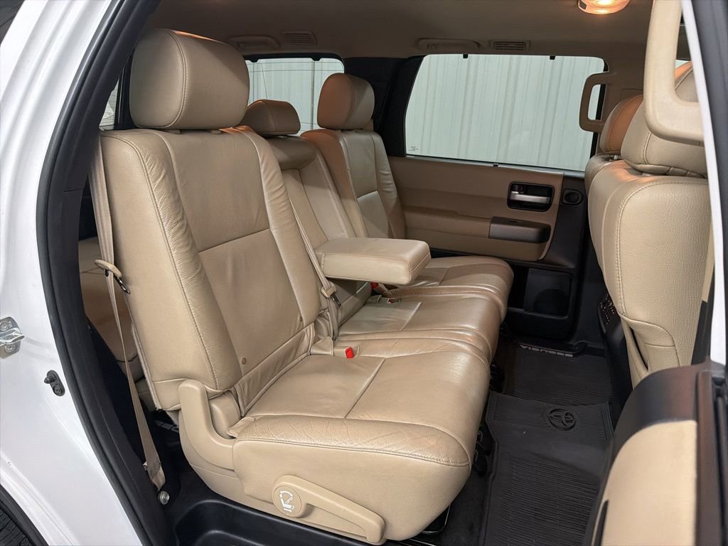 Used 2016 Toyota Sequoia Limited image 38