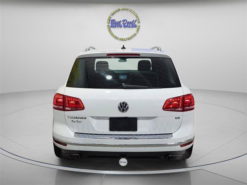 Used 2017 Volkswagen Touareg Wolfsburg Edition AWD/4WD image 5
