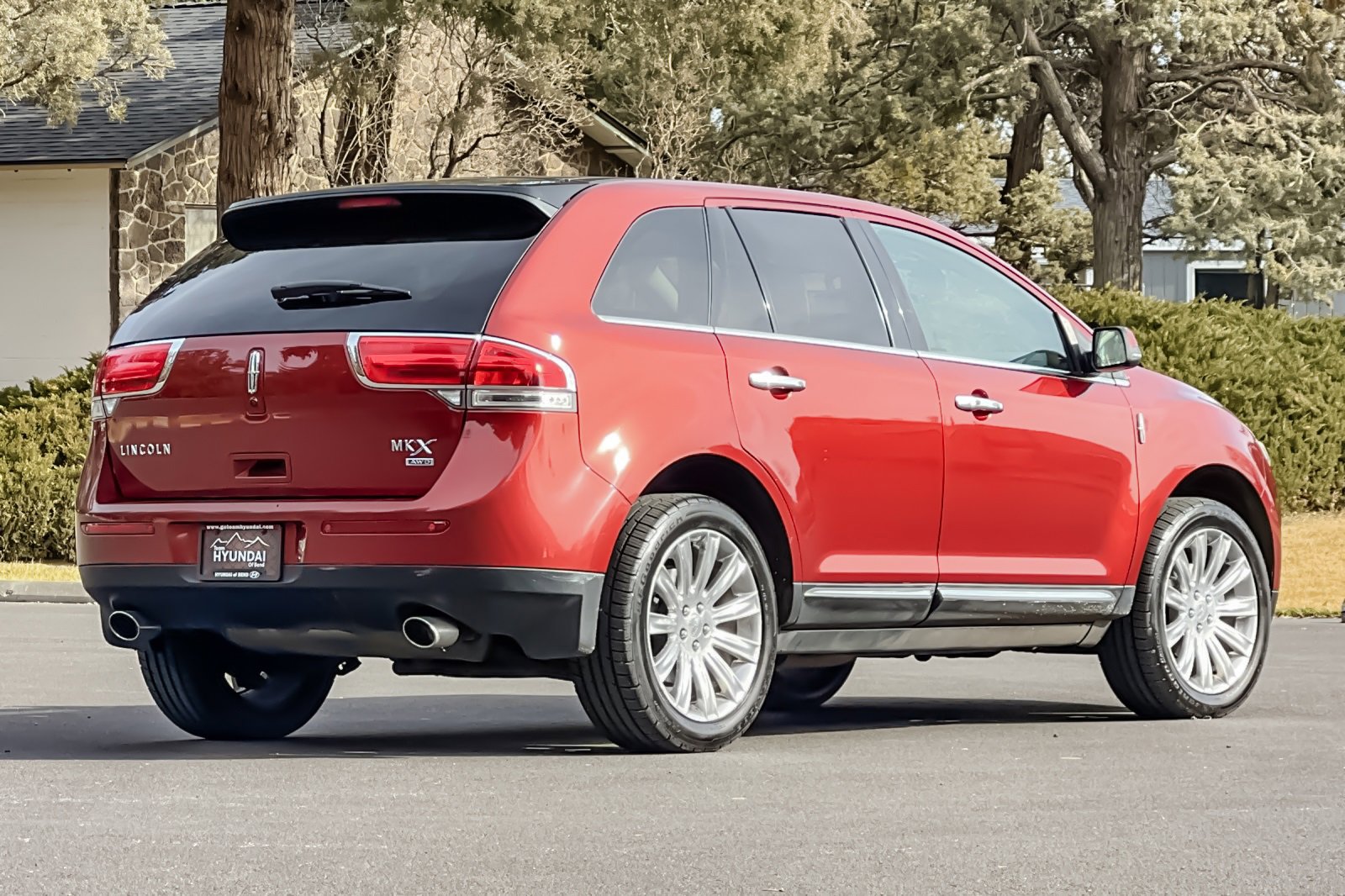 Used 2015 Lincoln MKX AWD w/ Equipment Group 102A image 4